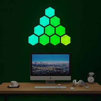 RGBIC 16.7 Million Smart Hexagon Light ความสว่างปรับได้ 24V โวลเตจ 25000 ชั่วโมง LED อายุการใช้งาน
